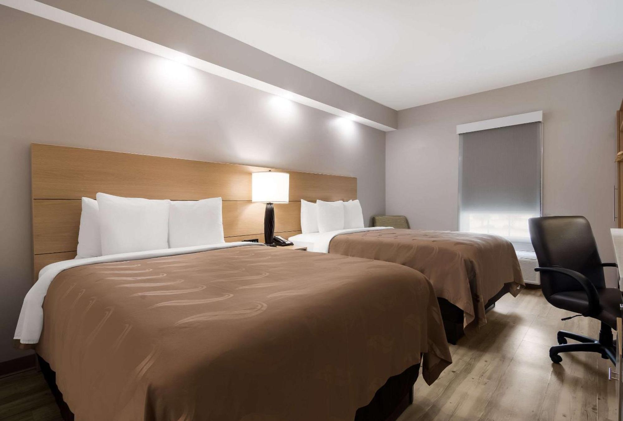 Quality Inn Goldsboro Bagian luar foto