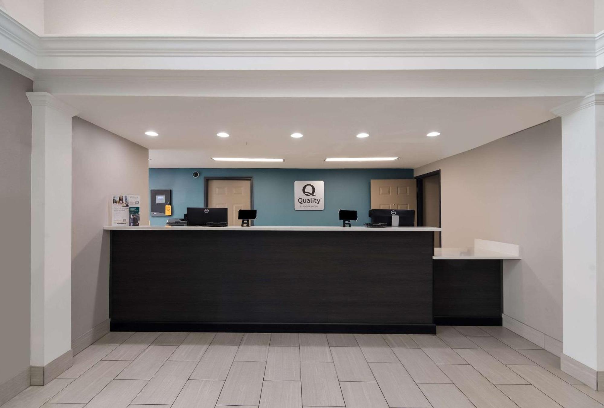 Quality Inn Goldsboro Bagian luar foto